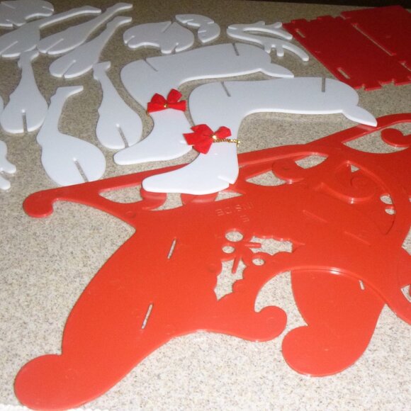 Santa Sleigh and Reindeers Decoration, 25pcs - Picture 6 of 7